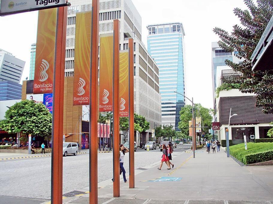 Bgc Private Apartments Manila Exterior photo