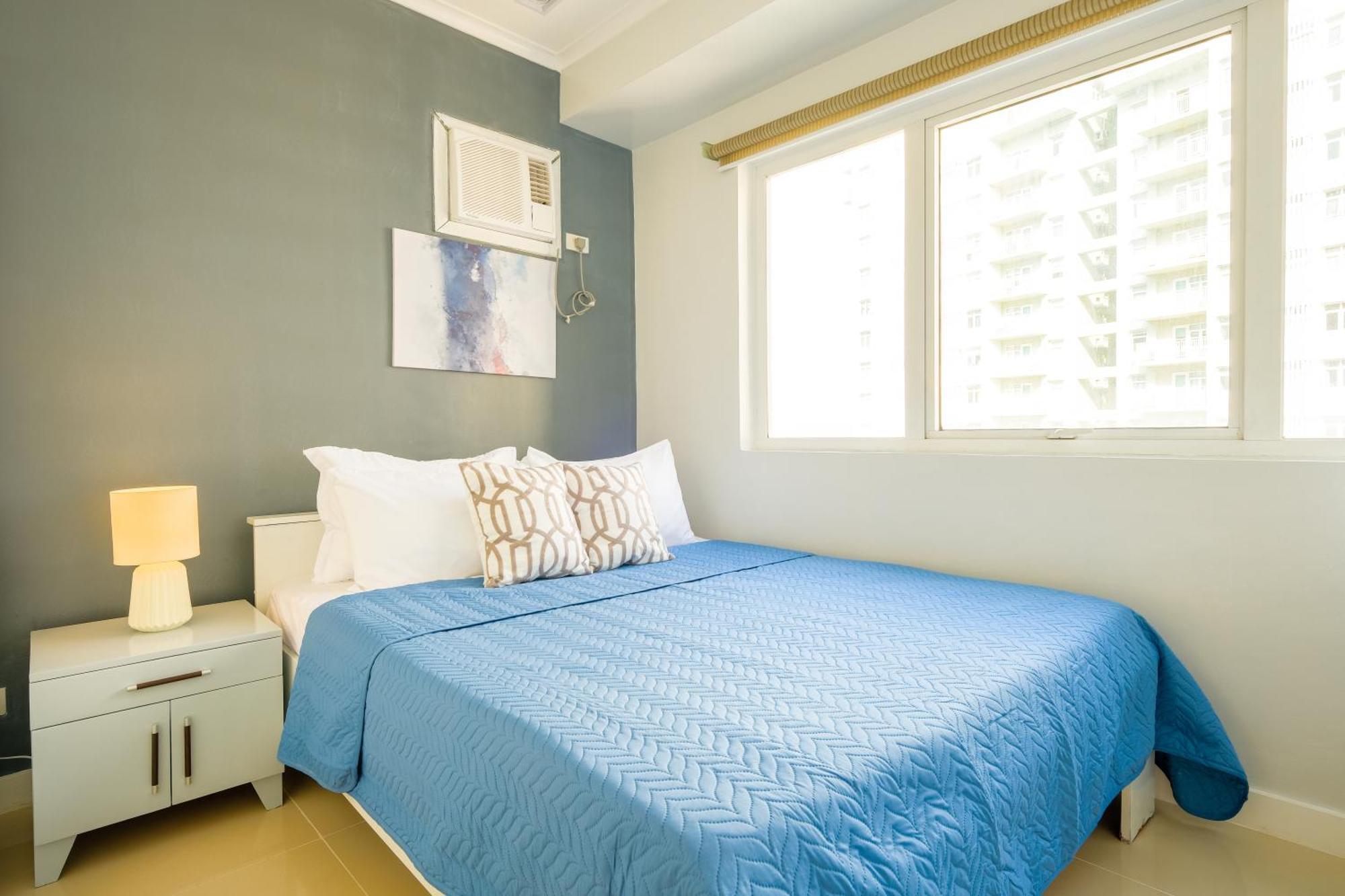 Bgc Private Apartments Manila Exterior photo